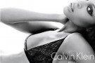 Zoe Saldana, testimonial campagna pubblicitaria A/I 2010/2011 Calvin Klein