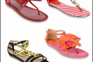 Moschino, infradito multicolor per un’estate comoda e glam!