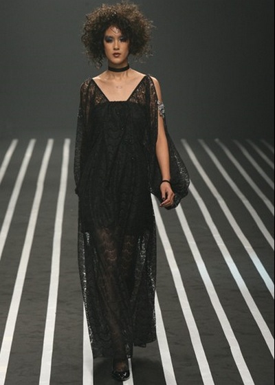 Gut's Dynamite Cabarets, collezione primavera estate 2010 al Tokyo Fashion Week