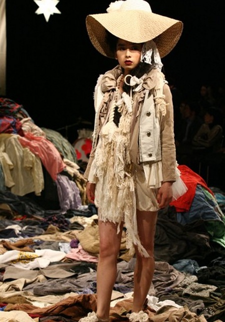 Fur Fur, collezione primavera estate 2010 al Tokyo Fashion Week