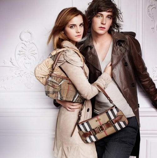 Burberry, campagna pubblicitaria primavera estate 2010