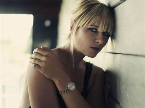 maria-sharapova-stilista-tagheuer-occhiali