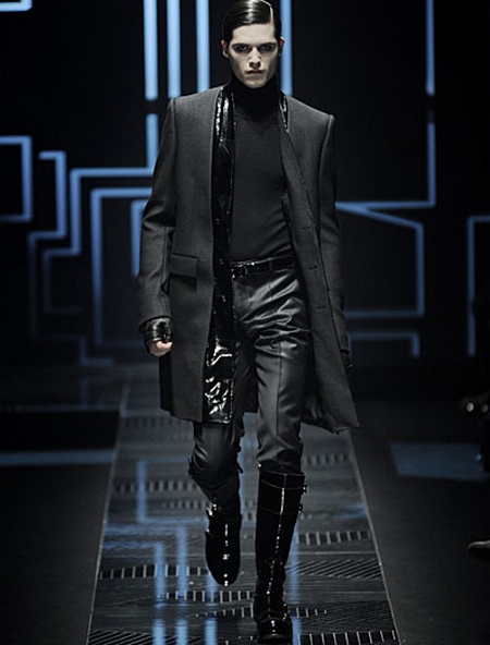 Versace, collezione maschile autunno inverno 2010/2011