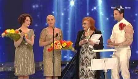 Sanremo 2010, speciale sugli abiti di Antonella Clerici