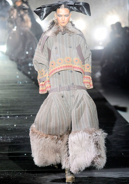 John Galliano, collezione autunno inverno 2010/2011