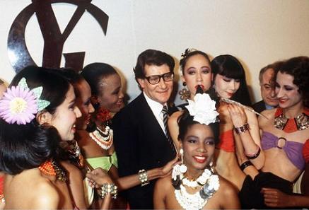 Yves Saint Laurent, restrospettiva a Parigi dal 11 marzo al 29 agosto