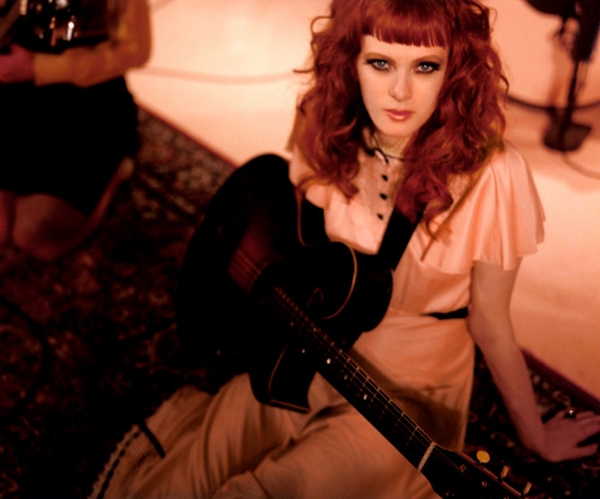 Karen Elson, da modella a cantante