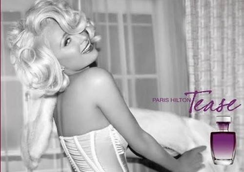 Paris Hilton vestita da Marilyn su Twitter per il lancio del suo decimo profumo