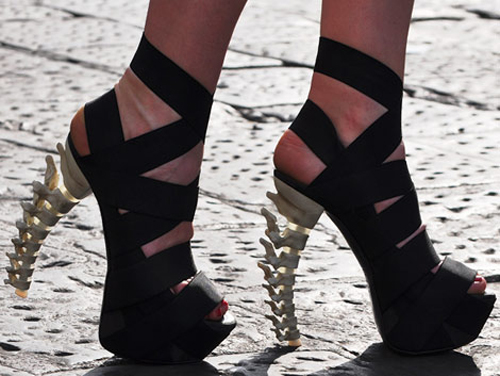 dsquared2-spine-sandals