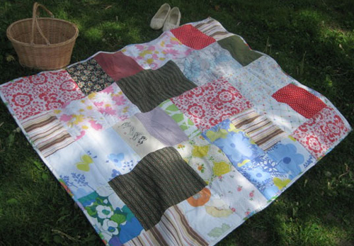 Vintage ecodesign: tutto in una semplice coperta da pic nic