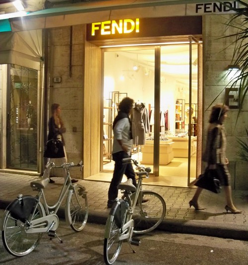 Fendi, nuova boutique a Forte dei Marmi