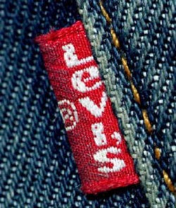 Levi's: in arrivo la linea su misura per la donna