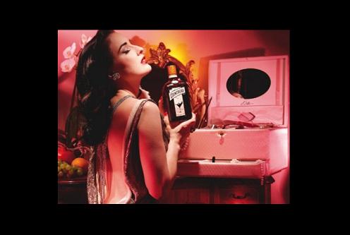 Idee regalo Natale 2010: il cofanetto di Cointreau Dita Von Teese