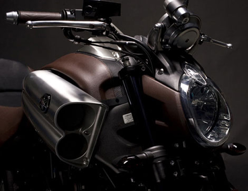 Moto Hermes Yamaha VMax