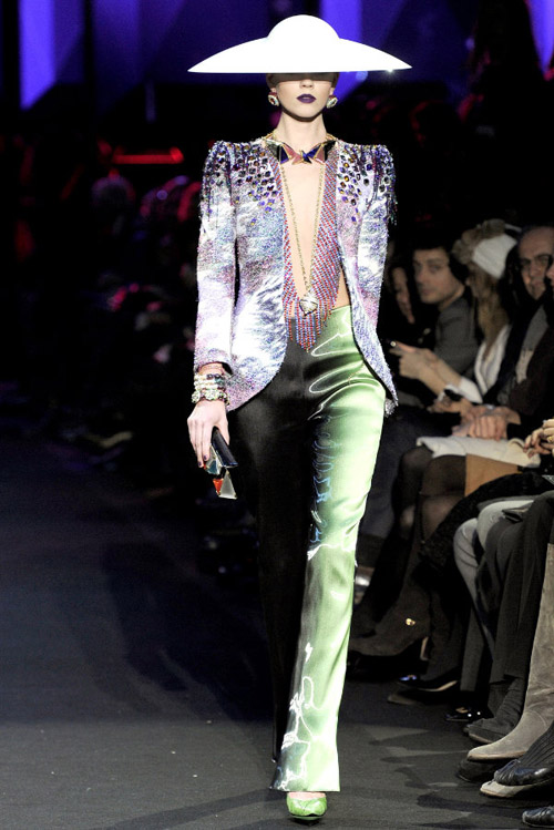 Armani couture 2011 3 37597 | Modalizer