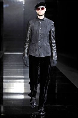 Milano Settimana della Moda 2011: Giorgio Armani ed il colore grigio