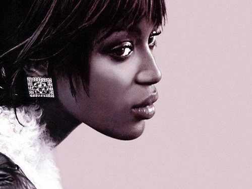 Naomi Campbell per il Giappone