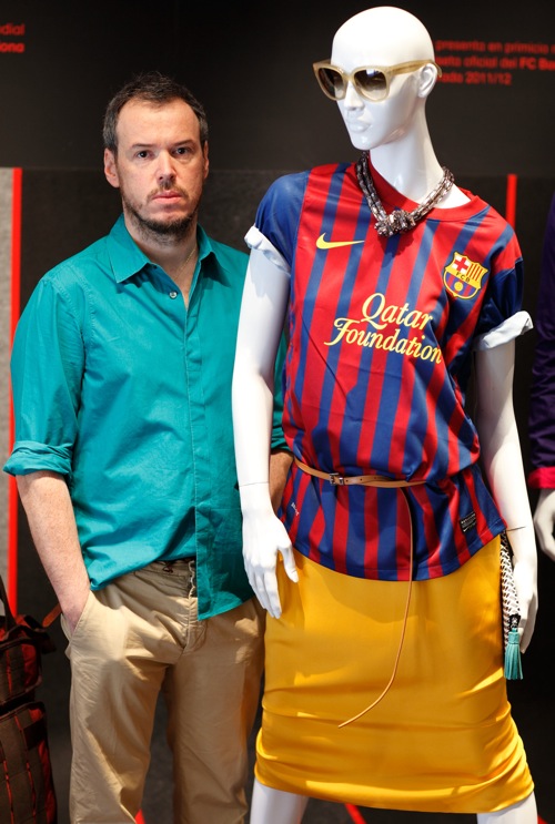 Nike e sei fashion designer spagnoli presentano la nuova t-shirt del FC Barcelona