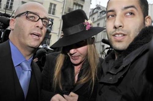 prima udienza presso il Tribunale di Parigi per John Galliano accusato di insulti antisemiti e violenze leggere