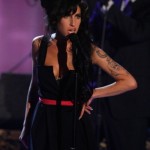 addio a amy winehouse la cantante inglese che ha fatto scandalo anche con i suoi look