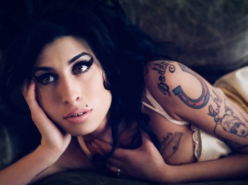 amy-winehouse-club27