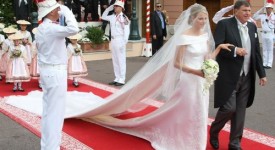 Charlene Wittstock veste giorgio Armani per il suo matrimonio con il Principe alberto di Monaco