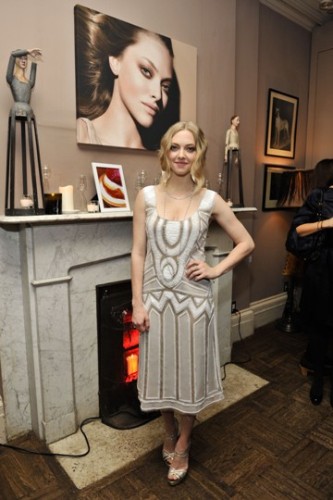 Amanda Seyfried cle de peau abito alberta ferretti