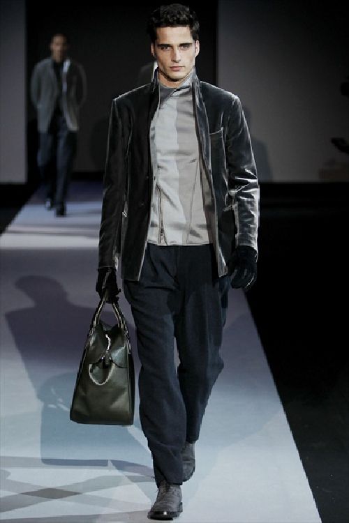 Giorgio Armani collezione uomo per l'autunno inverno 2011 2012