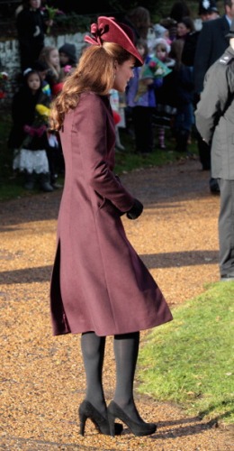 look stile kate middleton tradizionale messa natale