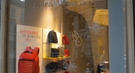 nuove aperture mandarina duck milano e roma