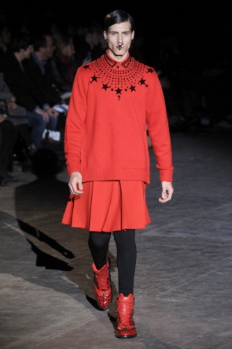 Parigi Fashion week: l'uomo rock di Givenchy