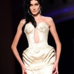 omaggio amy winehouse sfilata Jean Paul Gaultier Haute Couture p/e 2012