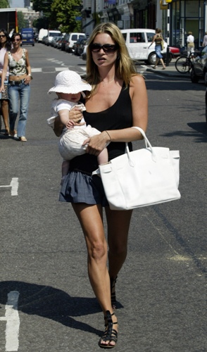 Kate Moss e la figlia Lila Grace firmano una linea fashion per Debenhams