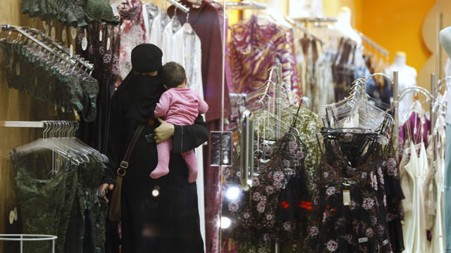 arabia saudita make up lingerie no commessi uomini