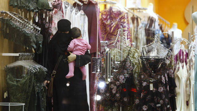 arabia saudita make up lingerie no commessi uomini