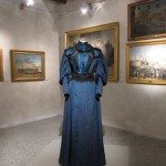 mostra abiti antichi femminili palazzo morando milano 2012