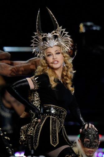 idee look carnevale stile cleopatra madonna super bowl