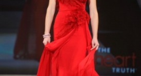 The Heart Truth's Red Dress Fashion Show beneficienza patologie cardiache