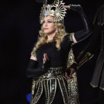 madonna-regina-superbowl-abito-givenchy