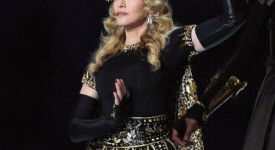 madonna-regina-superbowl-abito-givenchy