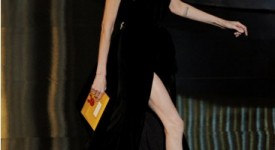 angelina jolie spacco vestito oscar 2012