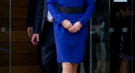 Kate Middleton primo discorso ufficiale abito bluette Reiss