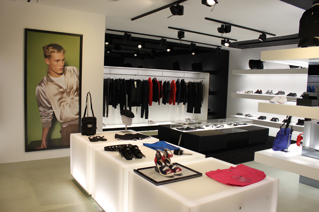 y 3 berlino Mientus Flagship Store Albcelebre Kurfürstendamm