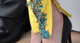 Kristen stewart pantaloni gialli Balenciaga Cannes 2012