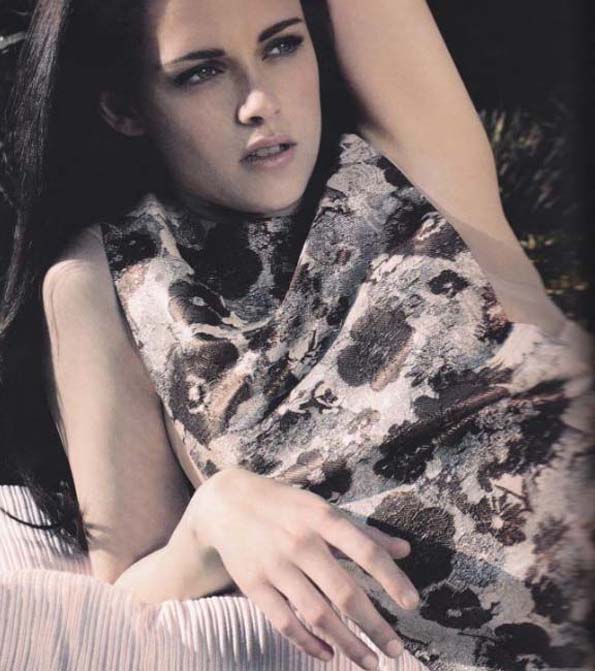 Kristen Stewart in copertina su Elle UK in stile Mad Men