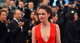 Kristen stewart polemiche foto pose