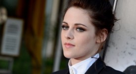 Kristen Stewart critiche giornali pose fotografiche