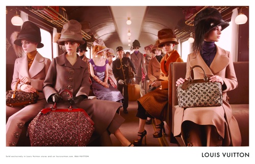 Louis Vuitton, il poetico viaggio in treno per la campagna pubblicitaria a/i 2012 2013