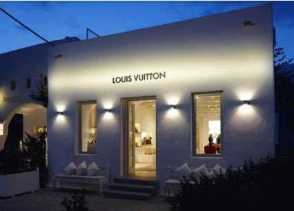 Louis Vuitton apre un pop-up store resort a Mykonos 