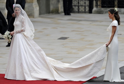 Kate Middleton suscita polemica in casa Wikipedia a causa del suo abito da sposa